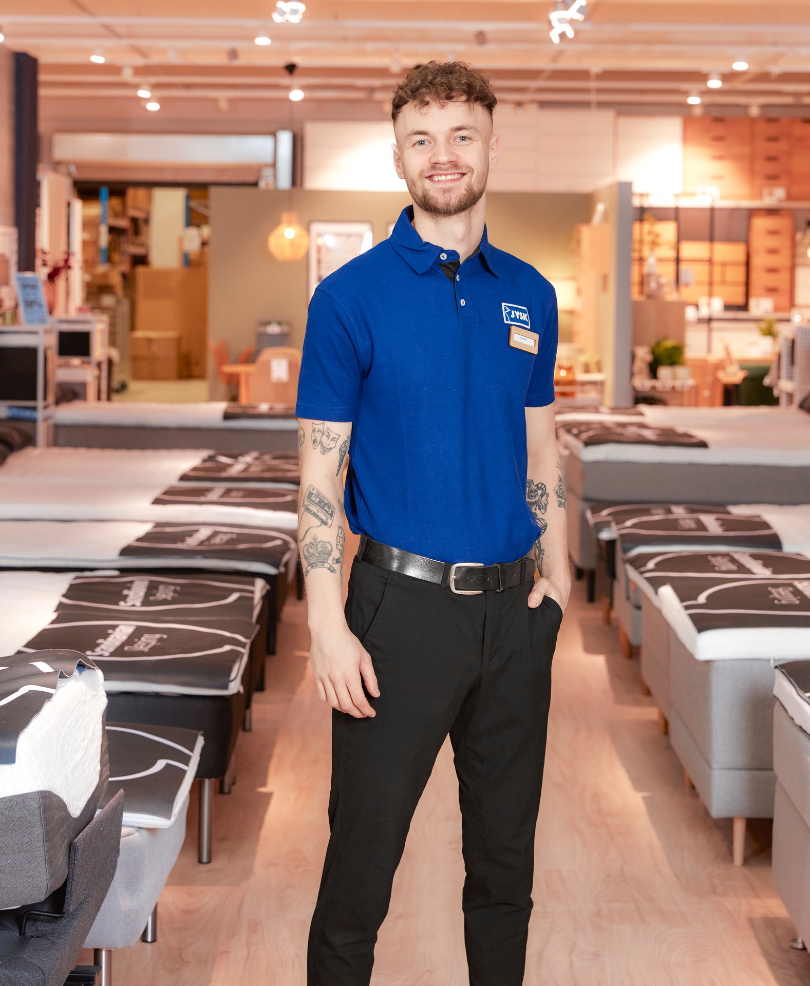 JYSK store staff at work 